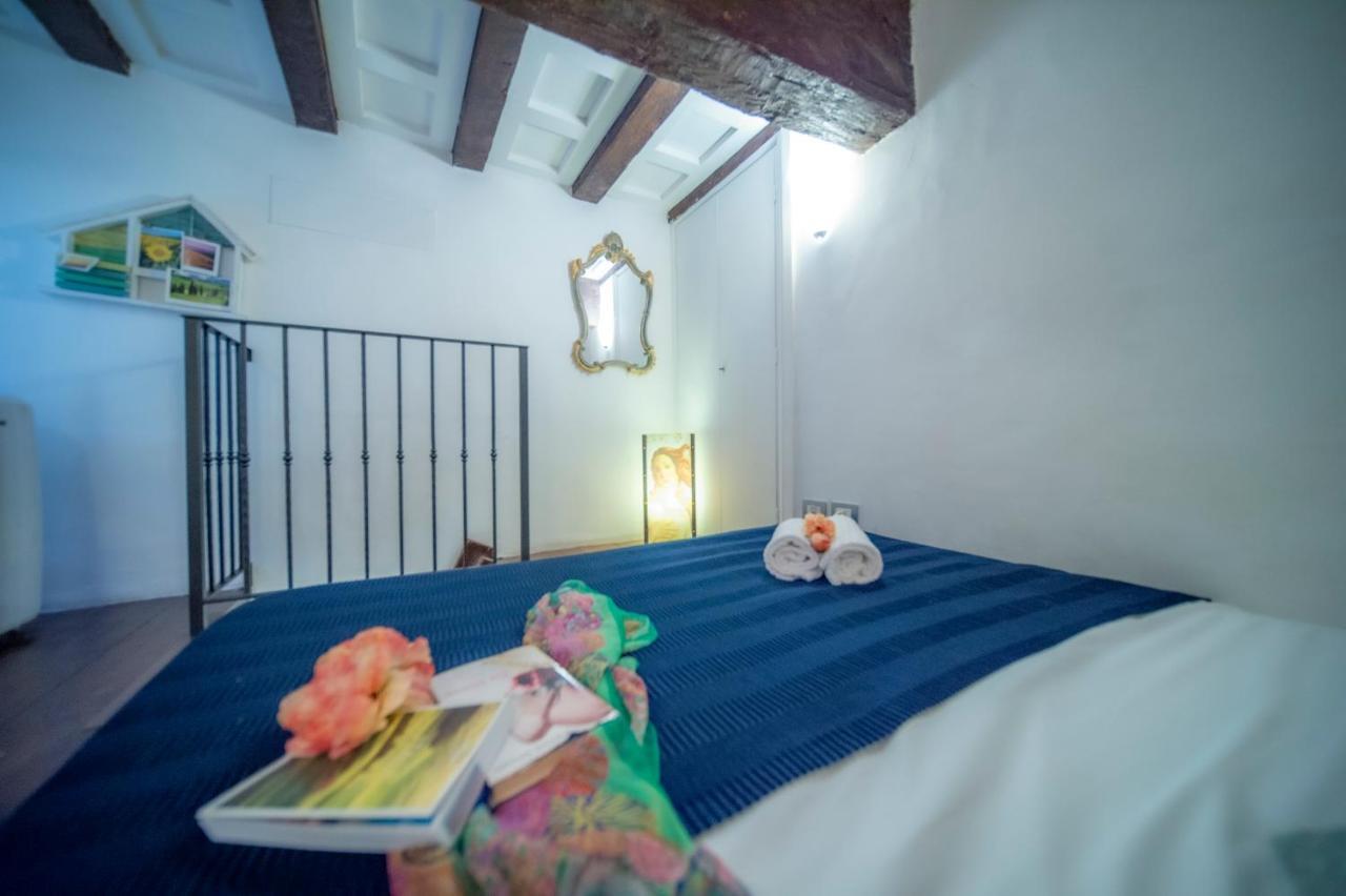 Wonderful Romantic Studio Ponte Vecchio Area ฟลอเรนซ์ ภายนอก รูปภาพ
